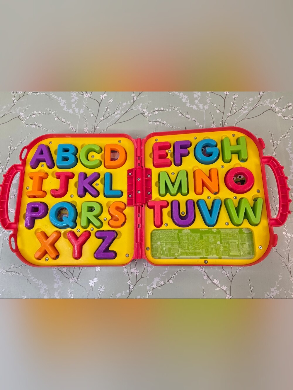 Sesame Street Elmo ABC Carry Case